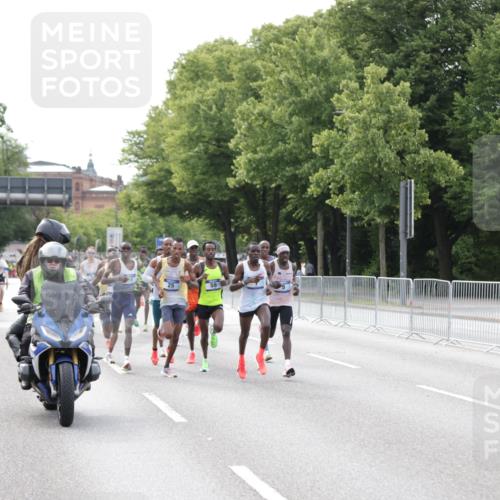 29.06.2025 - hella hamburg halbmarathon Jannik Wohlers http://msf.ph/oto/8151643 29.06.2025 09:30:55 Lombardsbrücke  meine-sportfotos.de
