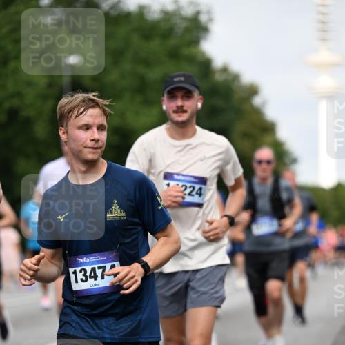 29.06.2025 - hella hamburg halbmarathon Dr. Thomas Lammeyer http://msf.ph/oto/8151649 29.06.2025 10:07:03 Kennedybrücke 1414, 2142, 2619, 2712, 2780, 2810, 2819, 3225, 3630, 4066, 4204, 4665, 5734, 6208, 6752, 6815, 6997, 7869, 7888, 8003, 8364, 8481, 8483, 8624, 9006, 10128, 10295 meine-sportfotos.de