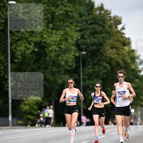 29.06.2025 - hella hamburg halbmarathon Dr. Thomas Lammeyer http://msf.ph/oto/8151671 29.06.2025 09:40:41 Kennedybrücke 45, 50, 3944 meine-sportfotos.de