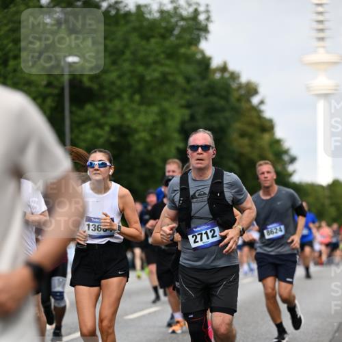 29.06.2025 - hella hamburg halbmarathon Dr. Thomas Lammeyer http://msf.ph/oto/8151703 29.06.2025 10:07:05 Kennedybrücke 1414, 1702, 2142, 2619, 2712, 2780, 2810, 2819, 3225, 3630, 4066, 4204, 4613, 4665, 5734, 6208, 6752, 6815, 6997, 7869, 7888, 8003, 8481, 8483, 8624, 9006, 10128 meine-sportfotos.de