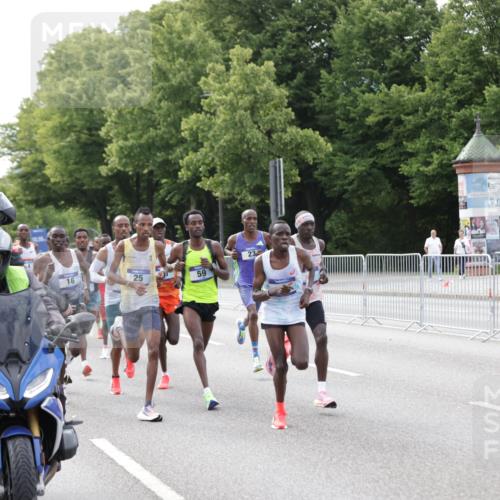 29.06.2025 - hella hamburg halbmarathon Jannik Wohlers http://msf.ph/oto/8151705 29.06.2025 09:30:56 Lombardsbrücke 1, 5, 7, 10, 11, 16, 23, 25, 59 meine-sportfotos.de