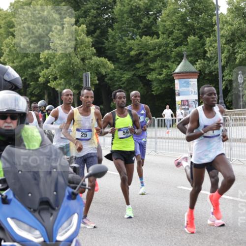29.06.2025 - hella hamburg halbmarathon Jannik Wohlers http://msf.ph/oto/8151767 29.06.2025 09:30:57 Lombardsbrücke 1, 4, 5, 6, 7, 10, 11, 13, 16, 22, 23, 25, 59 meine-sportfotos.de
