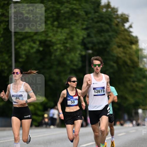 29.06.2025 - hella hamburg halbmarathon Dr. Thomas Lammeyer http://msf.ph/oto/8151788 29.06.2025 09:40:42 Kennedybrücke 45, 50, 3944 meine-sportfotos.de