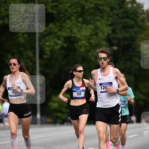 29.06.2025 - hella hamburg halbmarathon Dr. Thomas Lammeyer http://msf.ph/oto/8151816 29.06.2025 09:40:43 Kennedybrücke 45, 50, 3944 meine-sportfotos.de