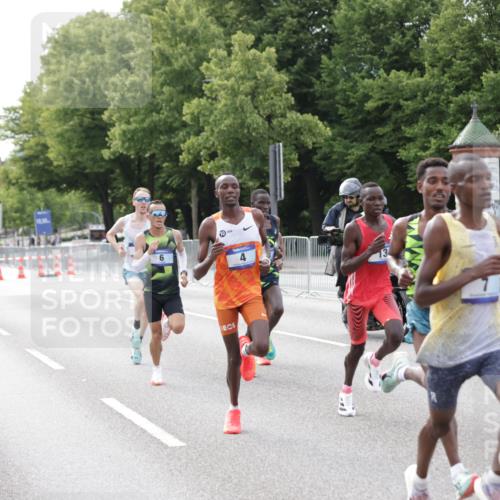 29.06.2025 - hella hamburg halbmarathon Jannik Wohlers http://msf.ph/oto/8151818 29.06.2025 09:30:58 Lombardsbrücke 1, 2, 4, 5, 6, 7, 8, 9, 10, 11, 13, 16, 22, 23, 25, 59 meine-sportfotos.de