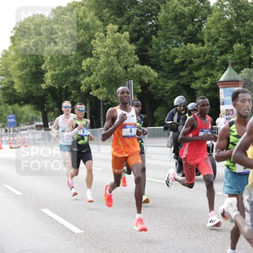 29.06.2025 - hella hamburg halbmarathon Jannik Wohlers http://msf.ph/oto/8151826 29.06.2025 09:30:58 Lombardsbrücke 1, 2, 4, 5, 6, 7, 8, 9, 10, 11, 13, 16, 22, 23, 25, 59 meine-sportfotos.de
