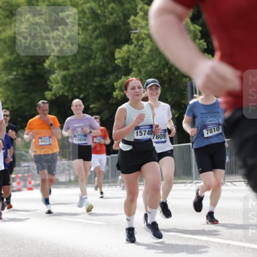 29.06.2025 - hella hamburg halbmarathon Jannik Wohlers http://msf.ph/oto/8151831 29.06.2025 10:14:55 Lombardsbrücke 1296, 1524, 1745, 2281, 2720, 3513, 3650, 5271, 5986, 6317, 7452, 7809, 7810, 8237, 8256, 9307, 9423, 9847, 9975, 9997, 10858, 12457, 12521, 12524, 13197, 13453, 13500, 13881, 15150, 15740, 16040, 17128, 17949, 18203, 18252, 18769, 18800, 18939, 19027 meine-sportfotos.de