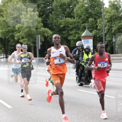 29.06.2025 - hella hamburg halbmarathon Jannik Wohlers http://msf.ph/oto/8151853 29.06.2025 09:30:59 Lombardsbrücke 1, 2, 4, 5, 6, 7, 8, 9, 10, 11, 13, 16, 22, 23, 25, 59 meine-sportfotos.de