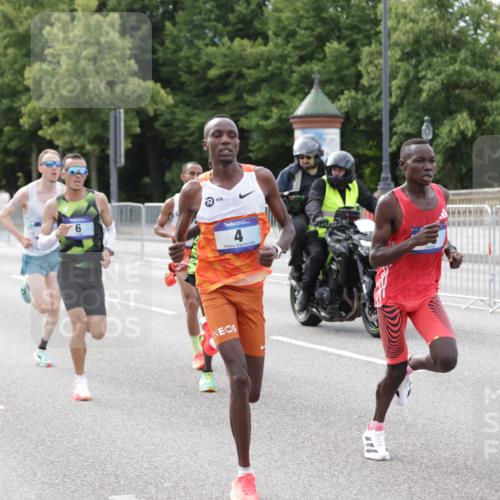 29.06.2025 - hella hamburg halbmarathon Jannik Wohlers http://msf.ph/oto/8151861 29.06.2025 09:30:59 Lombardsbrücke 1, 2, 4, 5, 6, 7, 8, 9, 10, 11, 13, 16, 22, 23, 25, 59 meine-sportfotos.de