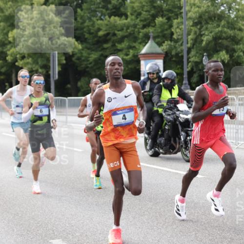 29.06.2025 - hella hamburg halbmarathon Jannik Wohlers http://msf.ph/oto/8151866 29.06.2025 09:30:59 Lombardsbrücke 1, 2, 4, 5, 6, 7, 8, 9, 10, 11, 13, 16, 22, 23, 25, 59 meine-sportfotos.de