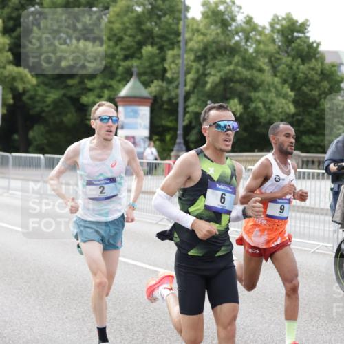 29.06.2025 - hella hamburg halbmarathon Jannik Wohlers http://msf.ph/oto/8151893 29.06.2025 09:31:00 Lombardsbrücke 1, 2, 4, 5, 6, 7, 8, 9, 10, 11, 13, 16, 22, 23, 25, 59 meine-sportfotos.de