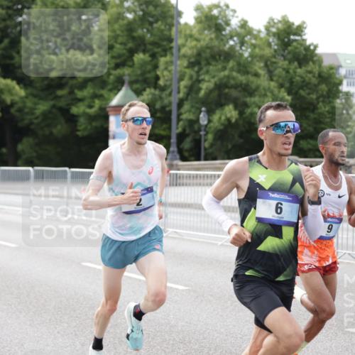 29.06.2025 - hella hamburg halbmarathon Jannik Wohlers http://msf.ph/oto/8151904 29.06.2025 09:31:00 Lombardsbrücke 1, 2, 4, 5, 6, 7, 8, 9, 10, 11, 13, 16, 22, 23, 25, 59 meine-sportfotos.de
