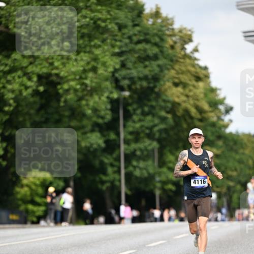 29.06.2025 - hella hamburg halbmarathon Dr. Thomas Lammeyer http://msf.ph/oto/8151999 29.06.2025 09:41:13 Kennedybrücke 4116, 11409 meine-sportfotos.de