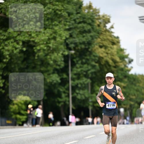 29.06.2025 - hella hamburg halbmarathon Dr. Thomas Lammeyer http://msf.ph/oto/8152005 29.06.2025 09:41:13 Kennedybrücke 4116, 11409 meine-sportfotos.de