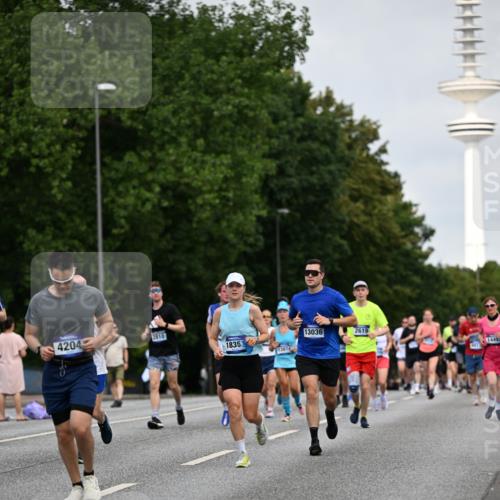 29.06.2025 - hella hamburg halbmarathon Dr. Thomas Lammeyer http://msf.ph/oto/8152029 29.06.2025 10:07:11 Kennedybrücke 1135, 1138, 1482, 1702, 2619, 2712, 2780, 2810, 3630, 4066, 4204, 4613, 4665, 5734, 6208, 6815, 7869, 7888, 8481, 8483, 8624, 9439, 10128 meine-sportfotos.de