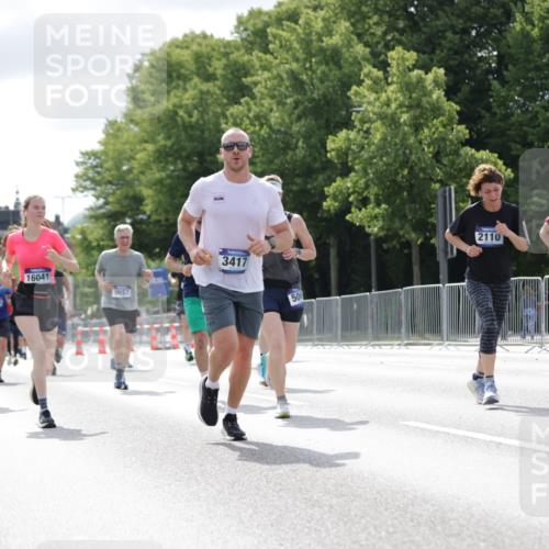 29.06.2025 - hella hamburg halbmarathon Jannik Wohlers http://msf.ph/oto/8152047 29.06.2025 10:15:06 Lombardsbrücke 1440, 2110, 2720, 2989, 3417, 4466, 4492, 4494, 5069, 5271, 5739, 6376, 6576, 7452, 7809, 7810, 8256, 9307, 9423, 9657, 9997, 10775, 10858, 12457, 12521, 12524, 13197, 13453, 13500, 14413, 14552, 15150, 15307, 15740, 16040, 16041, 16938, 17949, 18203, 18252, 19027 meine-sportfotos.de