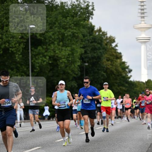 29.06.2025 - hella hamburg halbmarathon Dr. Thomas Lammeyer http://msf.ph/oto/8152055 29.06.2025 10:07:12 Kennedybrücke 1135, 1138, 1482, 1702, 2619, 2712, 2780, 2782, 2810, 3572, 3630, 4066, 4204, 4613, 4665, 5734, 6208, 6815, 7210, 7211, 7290, 7869, 7888, 8481, 8483, 8624, 9439, 10128 meine-sportfotos.de