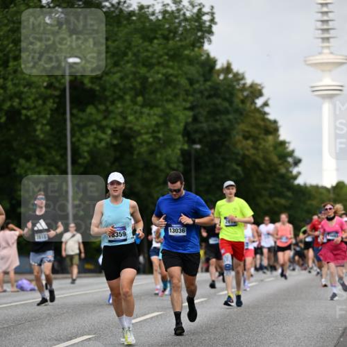 29.06.2025 - hella hamburg halbmarathon Dr. Thomas Lammeyer http://msf.ph/oto/8152079 29.06.2025 10:07:13 Kennedybrücke 1135, 1138, 1482, 1702, 2619, 2712, 2780, 2782, 2810, 3572, 3630, 4066, 4204, 4613, 4665, 5734, 6208, 6815, 7210, 7211, 7290, 7869, 7888, 8481, 8483, 8624, 9439, 10128, 10824 meine-sportfotos.de