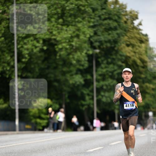 29.06.2025 - hella hamburg halbmarathon Dr. Thomas Lammeyer http://msf.ph/oto/8152083 29.06.2025 09:41:13 Kennedybrücke 4116, 11409 meine-sportfotos.de
