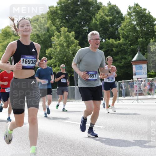 29.06.2025 - hella hamburg halbmarathon Jannik Wohlers http://msf.ph/oto/8152192 29.06.2025 10:15:10 Lombardsbrücke 1440, 2110, 2720, 2989, 3417, 4466, 4492, 4494, 5069, 5739, 6376, 6576, 7809, 7810, 9192, 9307, 9423, 9657, 10108, 10775, 10858, 12457, 12521, 13197, 13453, 13500, 14413, 14550, 14552, 14630, 15150, 15307, 15740, 16040, 16041, 16938, 17949, 18150, 18203, 18252 meine-sportfotos.de