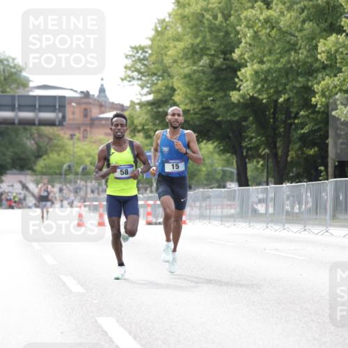 29.06.2025 - hella hamburg halbmarathon Jannik Wohlers http://msf.ph/oto/8152202 29.06.2025 09:31:13 Lombardsbrücke 1, 2, 4, 5, 6, 7, 8, 9, 10, 11, 13, 15, 16, 22, 23, 25, 58, 59 meine-sportfotos.de