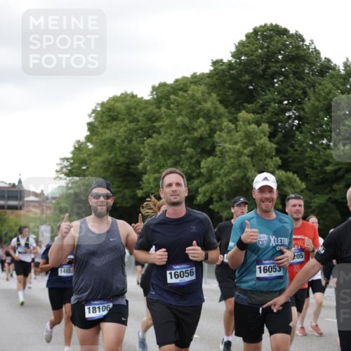 29.06.2025 - hella hamburg halbmarathon Jannik Wohlers http://msf.ph/oto/8152294 29.06.2025 10:52:20 Lombardsbrücke 1369, 1826, 2146, 2362, 2420, 2983, 3140, 3227, 4591, 4729, 5360, 7032, 7511, 7737, 8641, 9068, 9070, 9545, 10055, 10392, 10600, 10879, 10928, 10981, 11919, 12127, 12128, 12994, 13305, 14009, 14424, 14643, 14704, 14827, 14897, 15438, 15439, 15447, 15867, 15906, 16053, 16056, 16794, 16984, 17002, 17050, 17359, 17896, 18106, 18205, 18645, 18751, 18997, 19063, 19097 meine-sportfotos.de