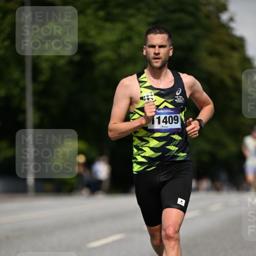 29.06.2025 - hella hamburg halbmarathon Dr. Thomas Lammeyer http://msf.ph/oto/8152302 29.06.2025 09:41:20 Kennedybrücke 4116, 11409 meine-sportfotos.de
