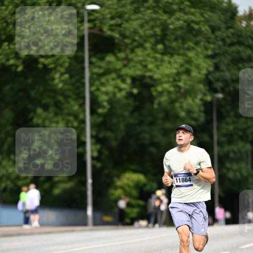 29.06.2025 - hella hamburg halbmarathon Dr. Thomas Lammeyer http://msf.ph/oto/8152337 29.06.2025 09:41:25 Kennedybrücke 4116, 11409 meine-sportfotos.de