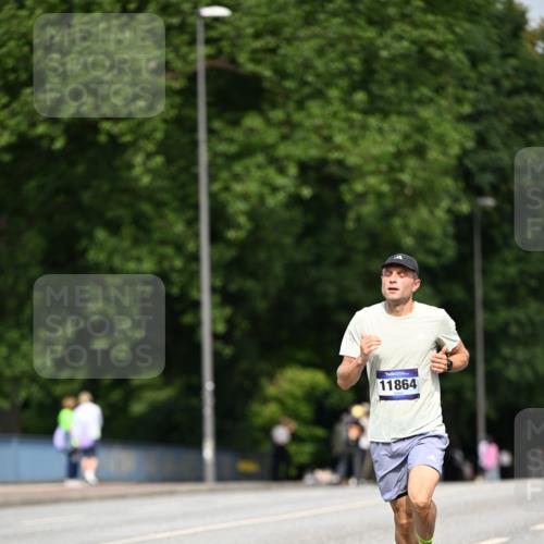 29.06.2025 - hella hamburg halbmarathon Dr. Thomas Lammeyer http://msf.ph/oto/8152348 29.06.2025 09:41:26 Kennedybrücke 4116, 11409 meine-sportfotos.de