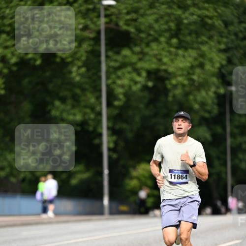 29.06.2025 - hella hamburg halbmarathon Dr. Thomas Lammeyer http://msf.ph/oto/8152365 29.06.2025 09:41:26 Kennedybrücke 4116, 11409 meine-sportfotos.de