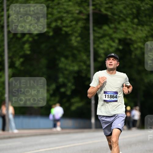 29.06.2025 - hella hamburg halbmarathon Dr. Thomas Lammeyer http://msf.ph/oto/8152396 29.06.2025 09:41:26 Kennedybrücke 4116, 11409 meine-sportfotos.de