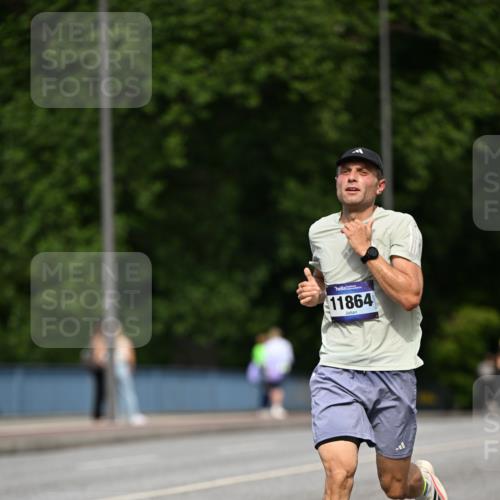 29.06.2025 - hella hamburg halbmarathon Dr. Thomas Lammeyer http://msf.ph/oto/8152418 29.06.2025 09:41:27 Kennedybrücke 4116, 11409 meine-sportfotos.de