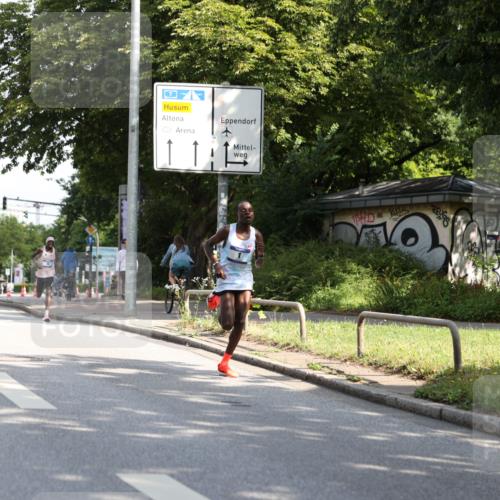 29.06.2025 - hella hamburg halbmarathon Yannick Fuchs http://msf.ph/oto/8152460 29.06.2025 09:57:47 20KM 1, 5 meine-sportfotos.de