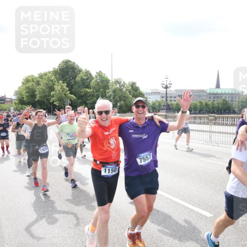 29.06.2025 - hella hamburg halbmarathon Jannik Wohlers http://msf.ph/oto/8152471 29.06.2025 10:42:04 Lombardsbrücke 1150, 1360, 1624, 1929, 1957, 1994, 2069, 2134, 2538, 2580, 3605, 3874, 4353, 4778, 4891, 4892, 5403, 5417, 5810, 6828, 7040, 7260, 7557, 7666, 8459, 8525, 8526, 8529, 8712, 8816, 9980, 10454, 10532, 10842, 10872, 10899, 11463, 11550, 11677, 12403, 12684, 12854, 12903, 12904, 13250, 13406, 13456, 13952, 13953, 14042, 14084, 14108, 14170, 14328, 14405, 14426, 14468, 14556, 14585, 14636, 14769, 15004, 15219, 15221, 15912, 15977, 16215, 16352, 16612 meine-sportfotos.de