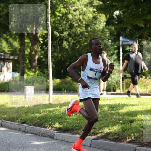 29.06.2025 - hella hamburg halbmarathon Yannick Fuchs http://msf.ph/oto/8152481 29.06.2025 09:57:48 20KM 5 meine-sportfotos.de