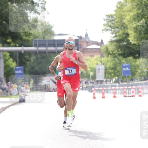 29.06.2025 - hella hamburg halbmarathon Jannik Wohlers http://msf.ph/oto/8152490 29.06.2025 09:31:54 Lombardsbrücke 17, 21 meine-sportfotos.de