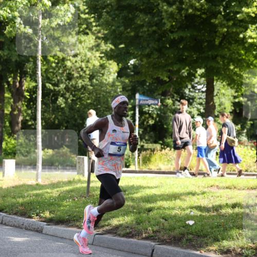 29.06.2025 - hella hamburg halbmarathon Yannick Fuchs http://msf.ph/oto/8152511 29.06.2025 09:57:51 20KM  meine-sportfotos.de