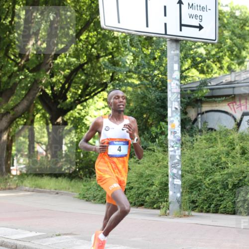 29.06.2025 - hella hamburg halbmarathon Yannick Fuchs http://msf.ph/oto/8152552 29.06.2025 09:58:29 20KM 4, 11, 25 meine-sportfotos.de