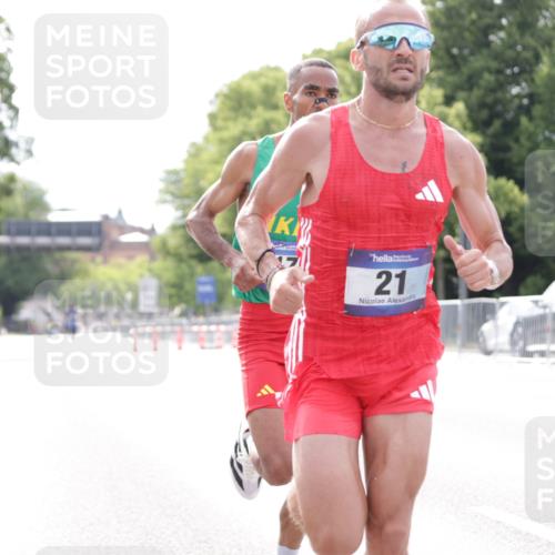 29.06.2025 - hella hamburg halbmarathon Jannik Wohlers http://msf.ph/oto/8152584 29.06.2025 09:31:56 Lombardsbrücke 17, 21 meine-sportfotos.de