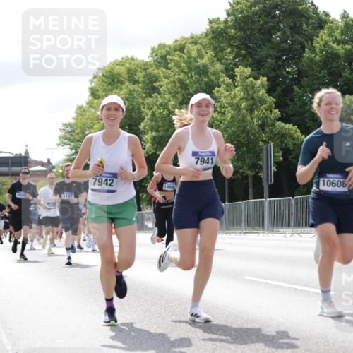 29.06.2025 - hella hamburg halbmarathon Jannik Wohlers http://msf.ph/oto/8152592 29.06.2025 10:15:24 Lombardsbrücke 2989, 3167, 4007, 4466, 4492, 4494, 6376, 6576, 7941, 7942, 8746, 8885, 9192, 9675, 10108, 10608, 11113, 11303, 11478, 11774, 11783, 12427, 12469, 12628, 13179, 13818, 13951, 14423, 14550, 14552, 14559, 14630, 15307, 15570, 15710, 15988, 16020, 16348, 16606, 16923, 17350, 18150, 18641, 18957 meine-sportfotos.de