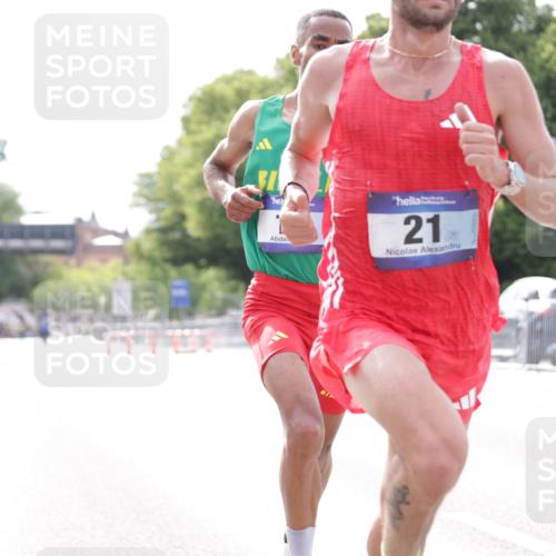 29.06.2025 - hella hamburg halbmarathon Jannik Wohlers http://msf.ph/oto/8152595 29.06.2025 09:31:56 Lombardsbrücke 17, 21 meine-sportfotos.de