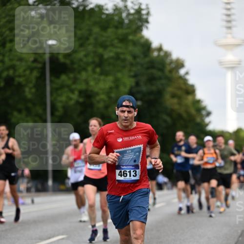 29.06.2025 - hella hamburg halbmarathon Dr. Thomas Lammeyer http://msf.ph/oto/8152612 29.06.2025 10:07:22 Kennedybrücke 1114, 1135, 1138, 1482, 1702, 2619, 2782, 2810, 3001, 3572, 3630, 4066, 4204, 4613, 4665, 5734, 6217, 7210, 7211, 7290, 7888, 8614, 9439, 9554, 10128, 10824 meine-sportfotos.de
