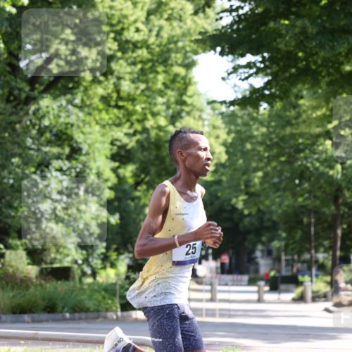29.06.2025 - hella hamburg halbmarathon Yannick Fuchs http://msf.ph/oto/8152659 29.06.2025 09:58:51 20KM 2, 7, 10, 22, 25 meine-sportfotos.de