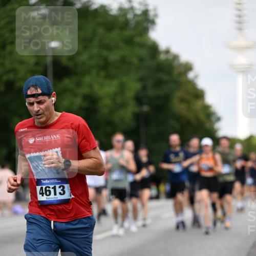 29.06.2025 - hella hamburg halbmarathon Dr. Thomas Lammeyer http://msf.ph/oto/8152673 29.06.2025 10:07:23 Kennedybrücke 1114, 1135, 1138, 1482, 1702, 1885, 2619, 2759, 2782, 2810, 3001, 3572, 3630, 4066, 4204, 4613, 4665, 5734, 6217, 7210, 7211, 7290, 7888, 8614, 9439, 9453, 9554, 10824 meine-sportfotos.de