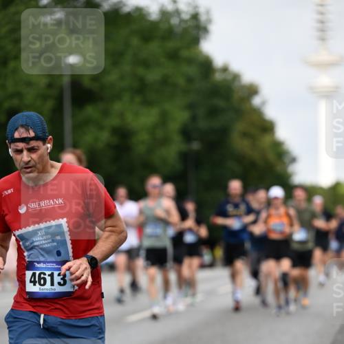 29.06.2025 - hella hamburg halbmarathon Dr. Thomas Lammeyer http://msf.ph/oto/8152679 29.06.2025 10:07:23 Kennedybrücke 1114, 1135, 1138, 1482, 1702, 1885, 2619, 2759, 2782, 2810, 3001, 3572, 3630, 4066, 4204, 4613, 4665, 5734, 6217, 7210, 7211, 7290, 7888, 8614, 9439, 9453, 9554, 10824 meine-sportfotos.de