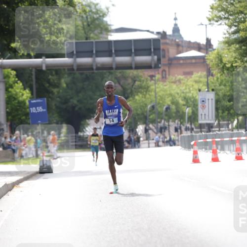 29.06.2025 - hella hamburg halbmarathon Jannik Wohlers http://msf.ph/oto/8152700 29.06.2025 09:32:02 Lombardsbrücke 14, 17, 21 meine-sportfotos.de