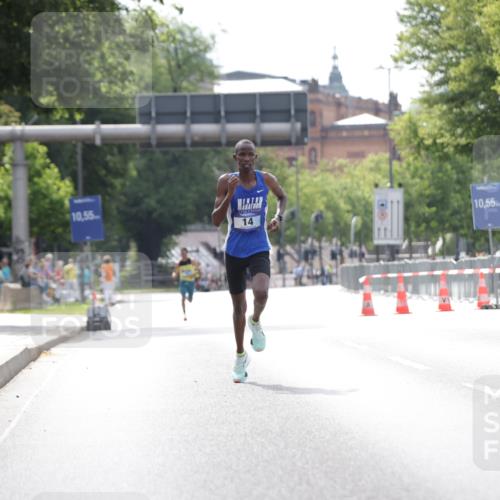 29.06.2025 - hella hamburg halbmarathon Jannik Wohlers http://msf.ph/oto/8152711 29.06.2025 09:32:02 Lombardsbrücke 14, 17, 21 meine-sportfotos.de