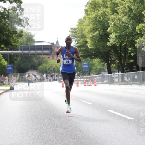 29.06.2025 - hella hamburg halbmarathon Jannik Wohlers http://msf.ph/oto/8152787 29.06.2025 09:32:04 Lombardsbrücke 14, 17, 21 meine-sportfotos.de