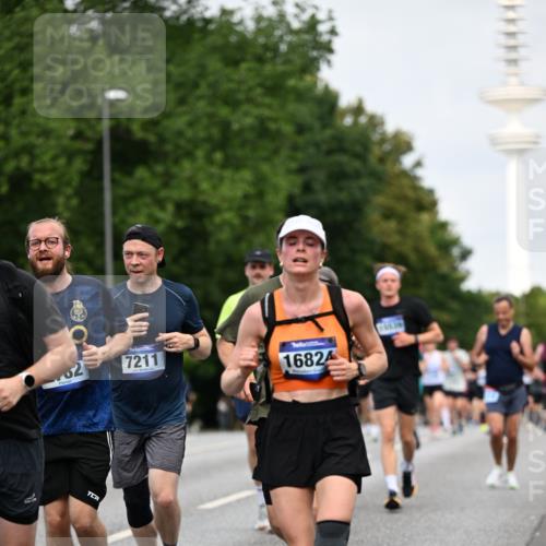 29.06.2025 - hella hamburg halbmarathon Dr. Thomas Lammeyer http://msf.ph/oto/8152846 29.06.2025 10:07:28 Kennedybrücke 1114, 1135, 1138, 1482, 1702, 1885, 2594, 2619, 2759, 2782, 2810, 3001, 3572, 3630, 4066, 4511, 4613, 4665, 6217, 6391, 7210, 7211, 7290, 7935, 8614, 9439, 9453, 9554, 10824 meine-sportfotos.de
