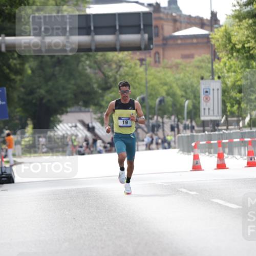 29.06.2025 - hella hamburg halbmarathon Jannik Wohlers http://msf.ph/oto/8152851 29.06.2025 09:32:09 Lombardsbrücke 14, 17, 21 meine-sportfotos.de